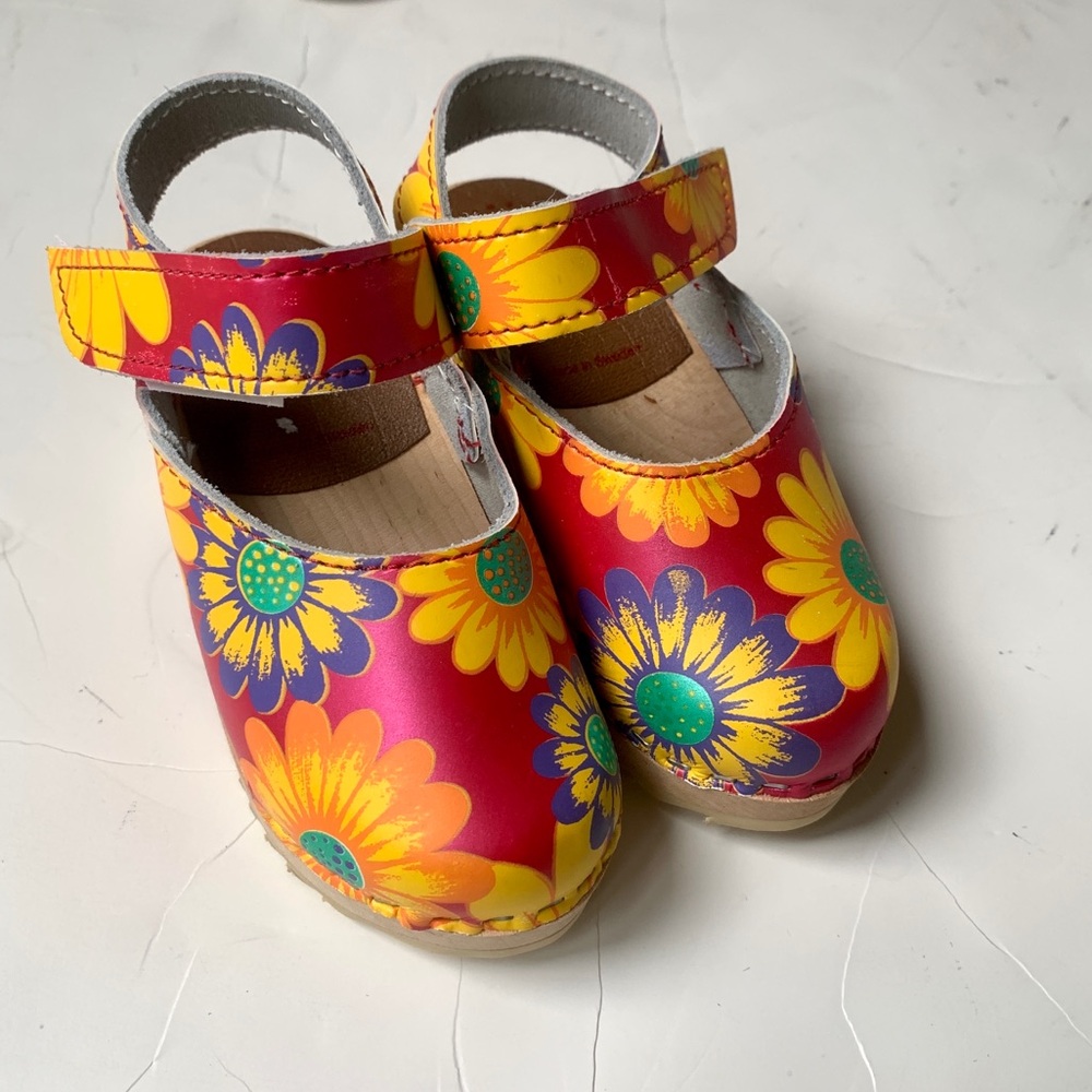 New Hanna Andersson Floral Mary Jane Clogs Mules Leather Shoes EU 25 US 8